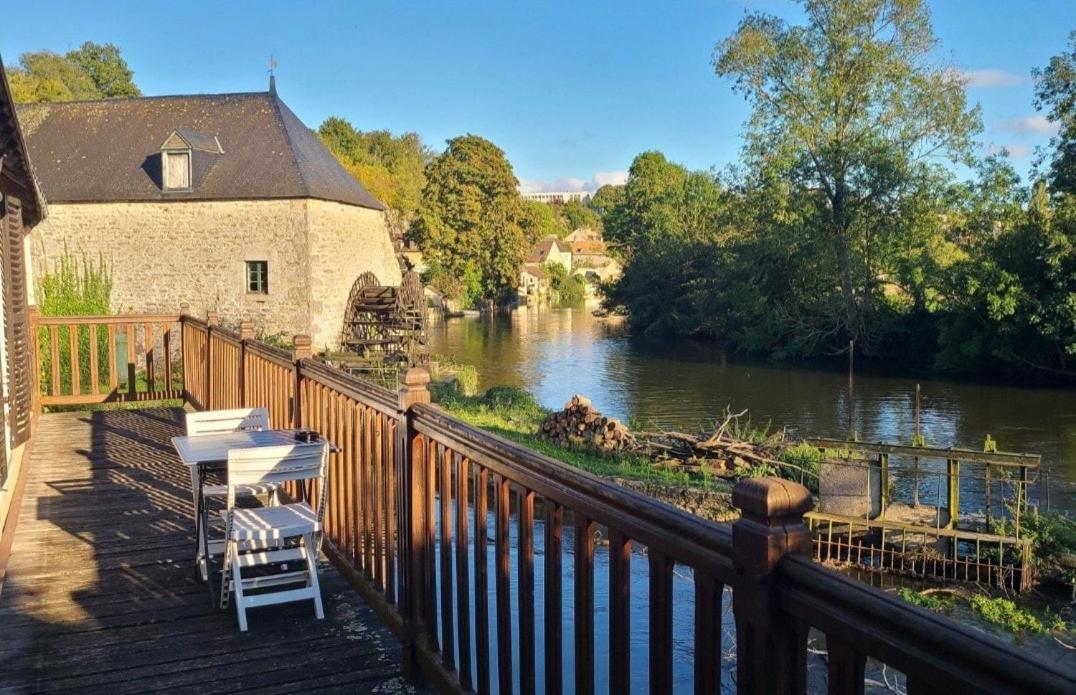 Vila Maison Avec Jardin En Bord De Riviere Fresnay-sur-Sarthe Exteriér fotografie