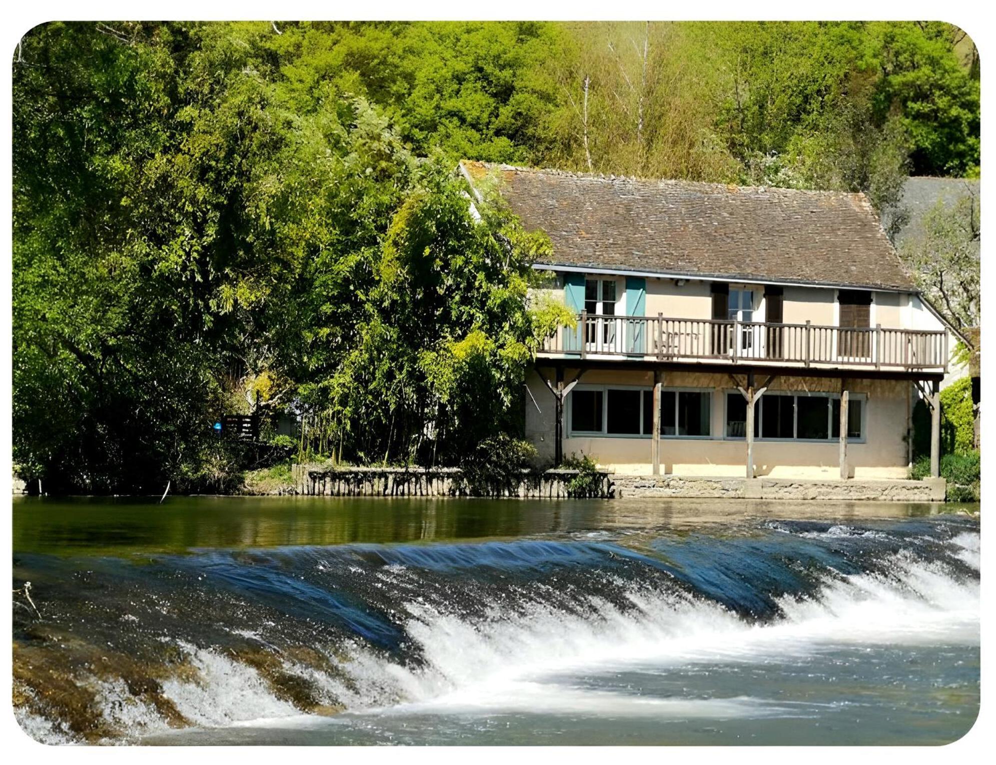 Vila Maison Avec Jardin En Bord De Riviere Fresnay-sur-Sarthe Exteriér fotografie